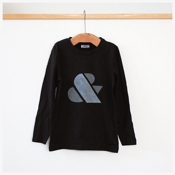 Bold ampersand Boys LS T-shirt Black